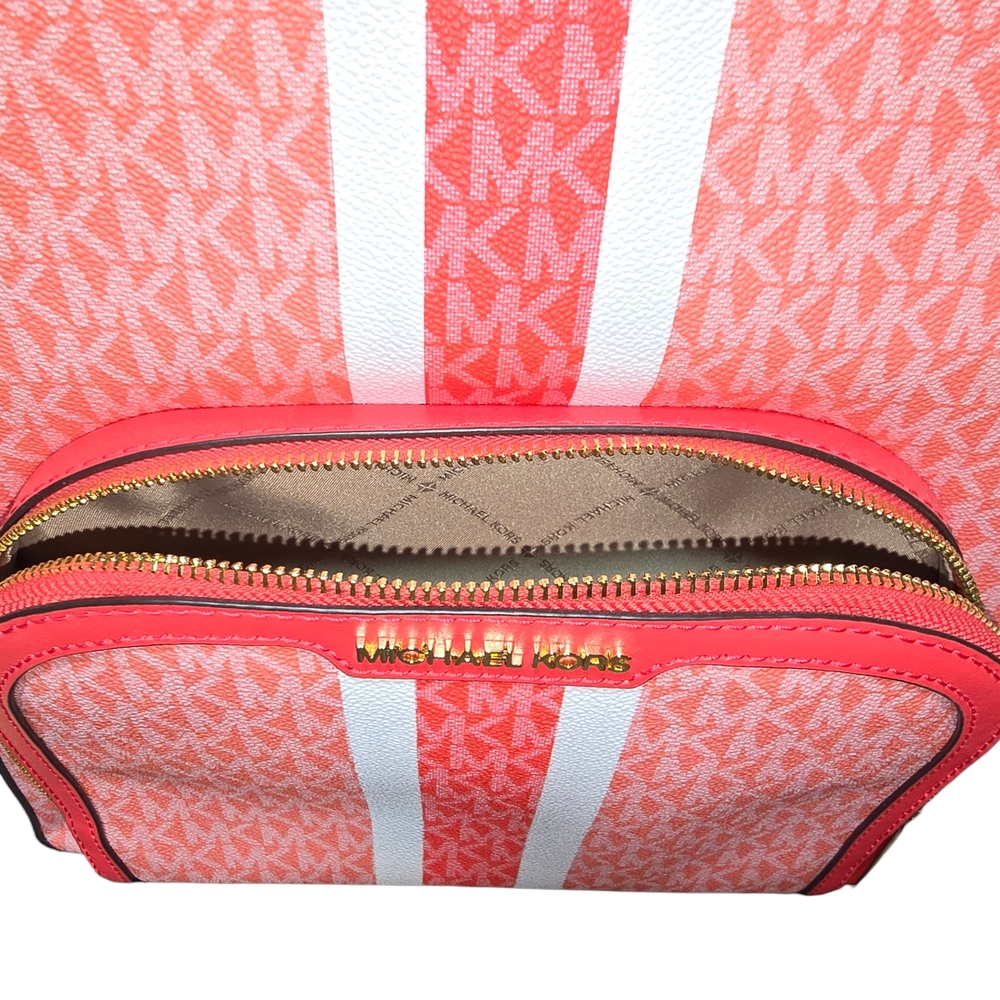 Michael Kors NWT Grapefruit Backpack & Used Wristlet Wallet - Picture 3 of 12